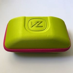 Von Zipper ski/snowboard goggle case